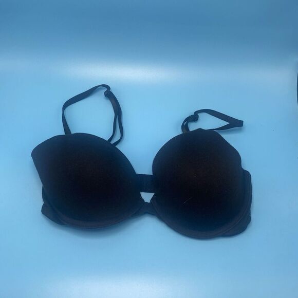 Victoria's Secret Other - Pink by Victoria Secret Bra Size 32D Wear Everywhere T-Shirt Lightly Lined 3541